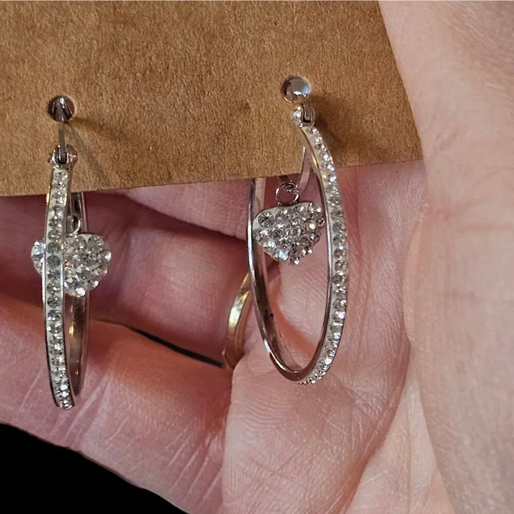 Unbranded sterling silver